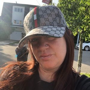 Meet your Posher, Deborah